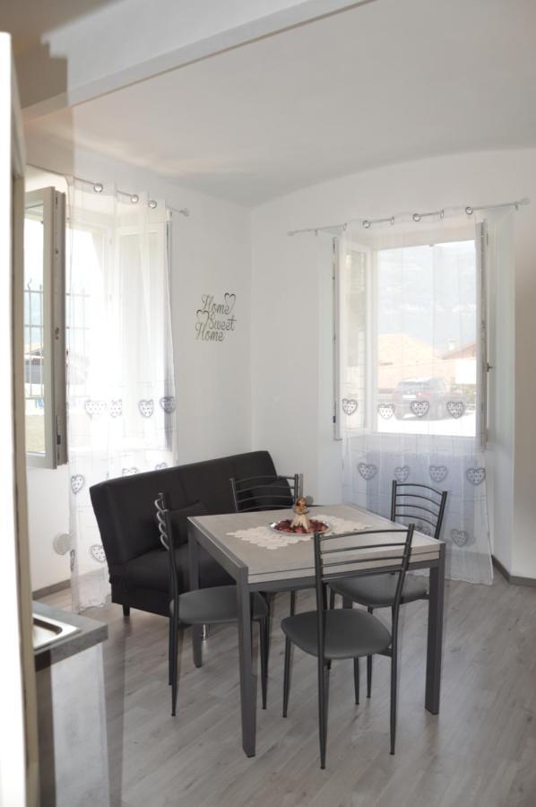 Lescen White Residence - Swimming Pool 레체노 외부 사진