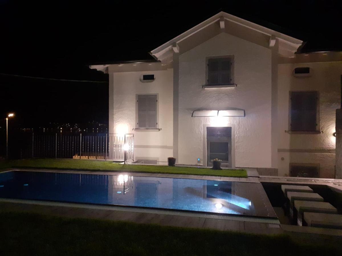 Lescen White Residence - Swimming Pool 레체노 외부 사진
